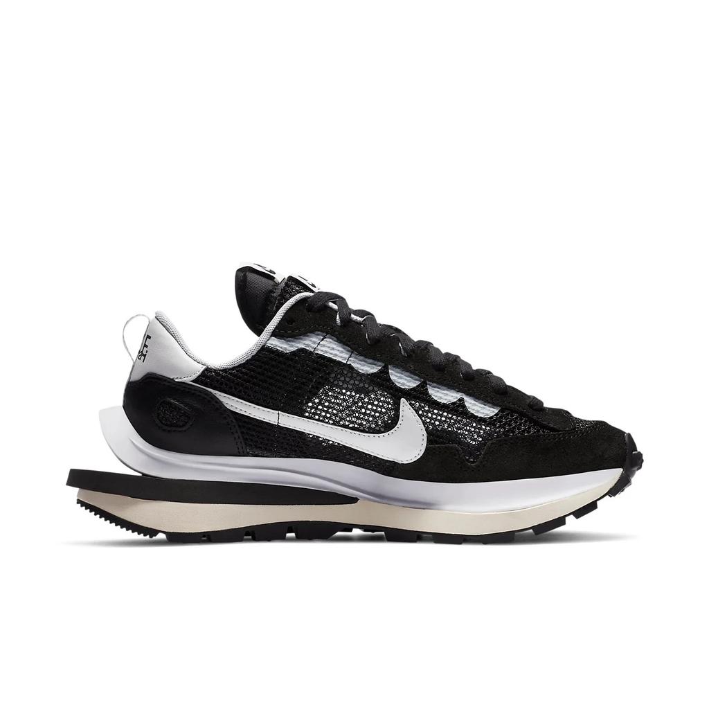 CV1363-001 Sacai A Nike Vapor Waffle "Black and White" (Men's)