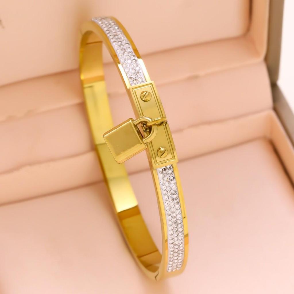 18K Gold-Plated Titanium Steel Women's Bracelet - Non-Fading, High-End, Light Luxury Jewelry