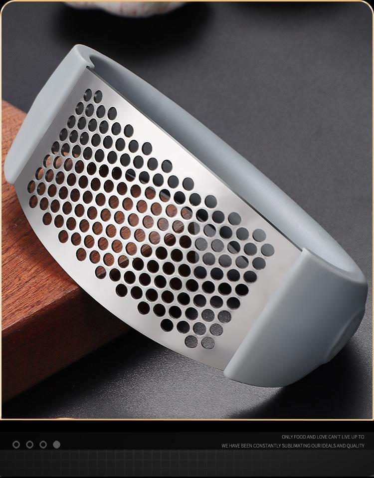 Stainless Garlic Press with, Multifunctional Manual Garlic Mincer and Crusher for Kitchen Use