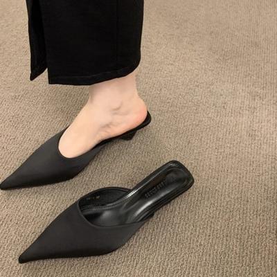 Nové luxusní dámské pantofle s ostrou špičkou, módní dámské elegantní šaty sandály v barvě bonbónů, čtvercový nízký podpatek, nazouvací pantofle