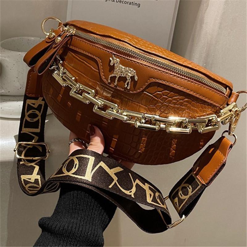 The New Simple Fashion Mini Breast Pocket Outdoor Leisure Bag Multi-function Large Capacity Storage Bag Mobile Phone Bag