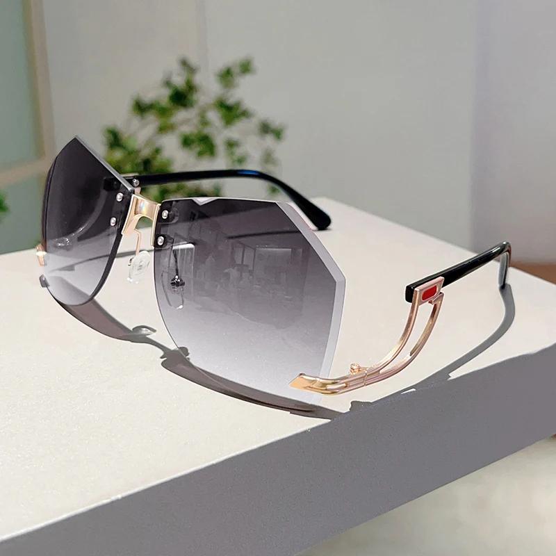 Rimless Irregular Sunglasses  New Chic Gradient Ocean Lenses Shades Trendy Stylish Design Hollowed Legs Sun Glasses