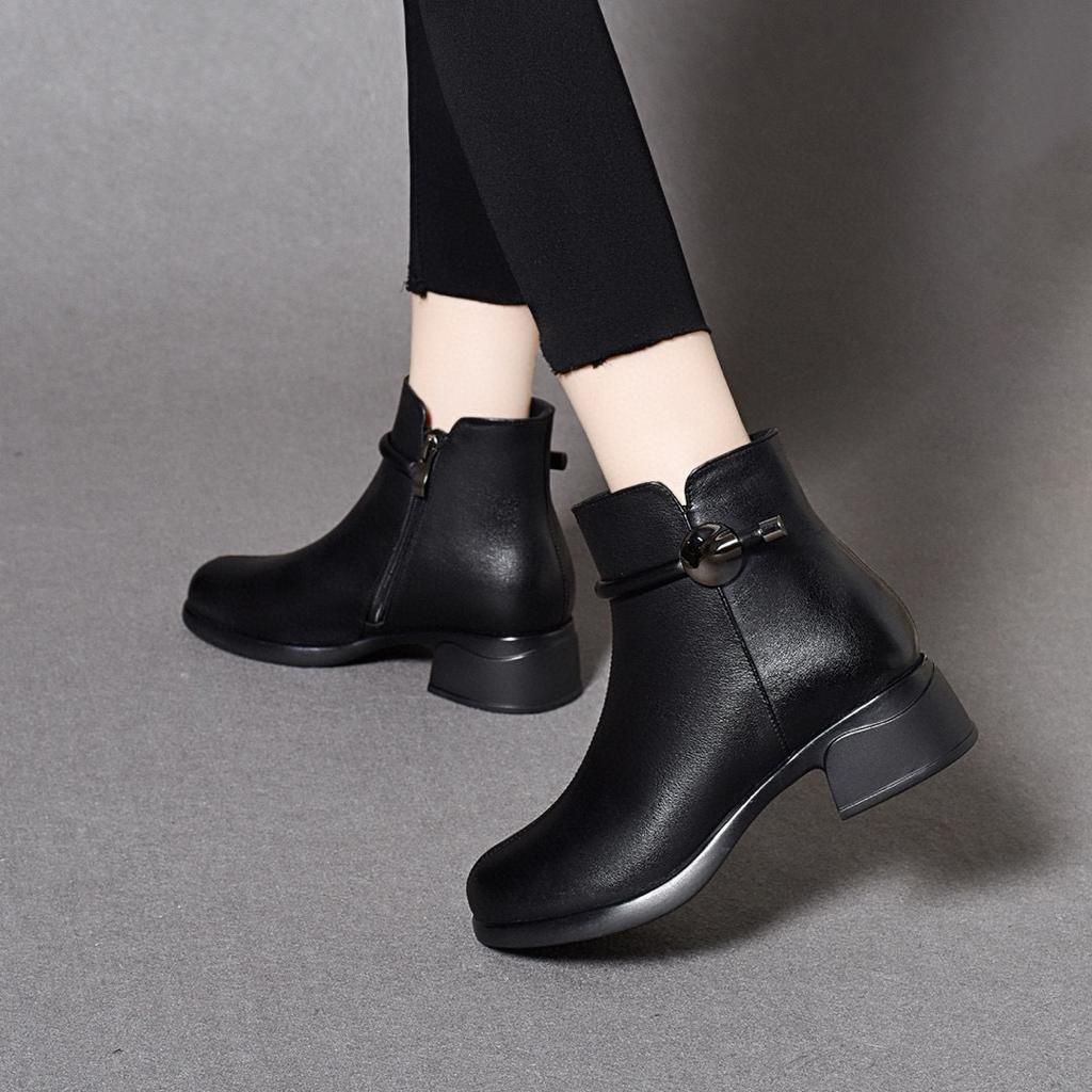 Martin boots women's boots metal buckle round head thick heel short boots women's leather boots casual first layer cowhide cotton boots