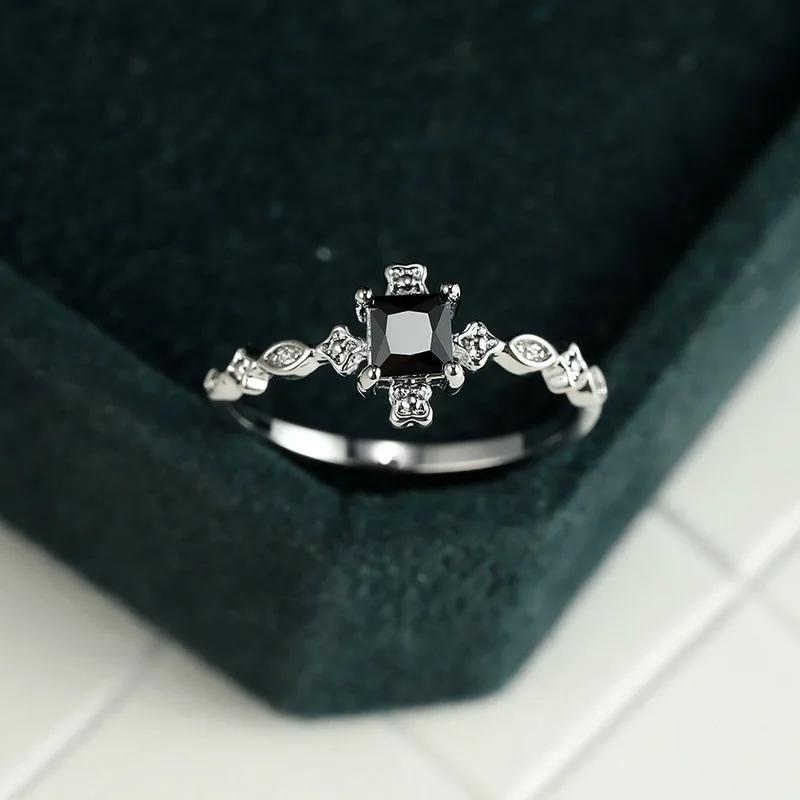 Retro fashion simple copper plated white gold black square zircon ladies ring