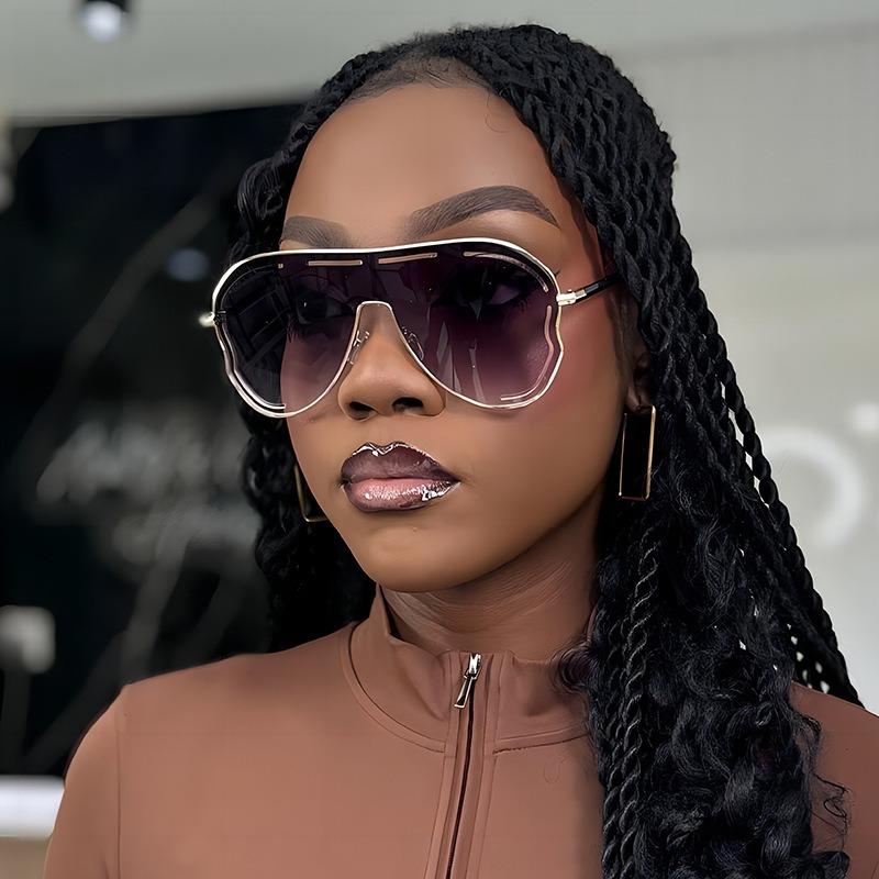 New Fashion Vintage Sunglasses Women Men Designer Retro Metal Rectangle Sun Glasses Female Male Popular Black UV400 Eyewear