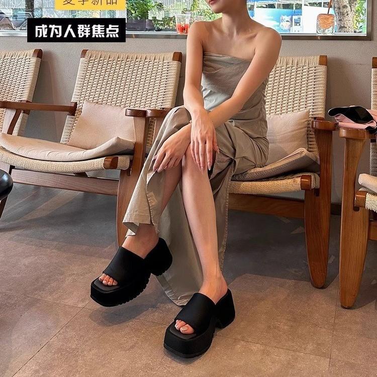 Zhao's Same Style~ Thick-soled Slippers Women's Dew Summer New Black Thinking To Increase Height, Small Cool Slippers To Wear Outside