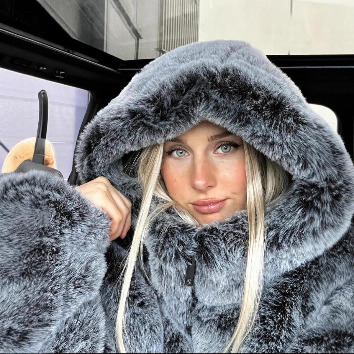 

Женское черно-белое пальто с капюшоном из плюша с принтом с окрашенными кончиками и градиентным цветом, осенне-зимняя куртка из искусственного меха XXXXL серебряный серый