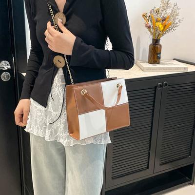 The New Fashionable Messenger Bag Is Now a Popular Small Square Bag, Hand-spliced Contrasting Color, One Shoulder Underarm Bag for Women
