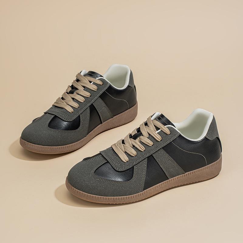 Dexun shoes women's spring and summer new breathable little white shoes women's Korean version versatile flat-bottomed sports and leisure board shoes