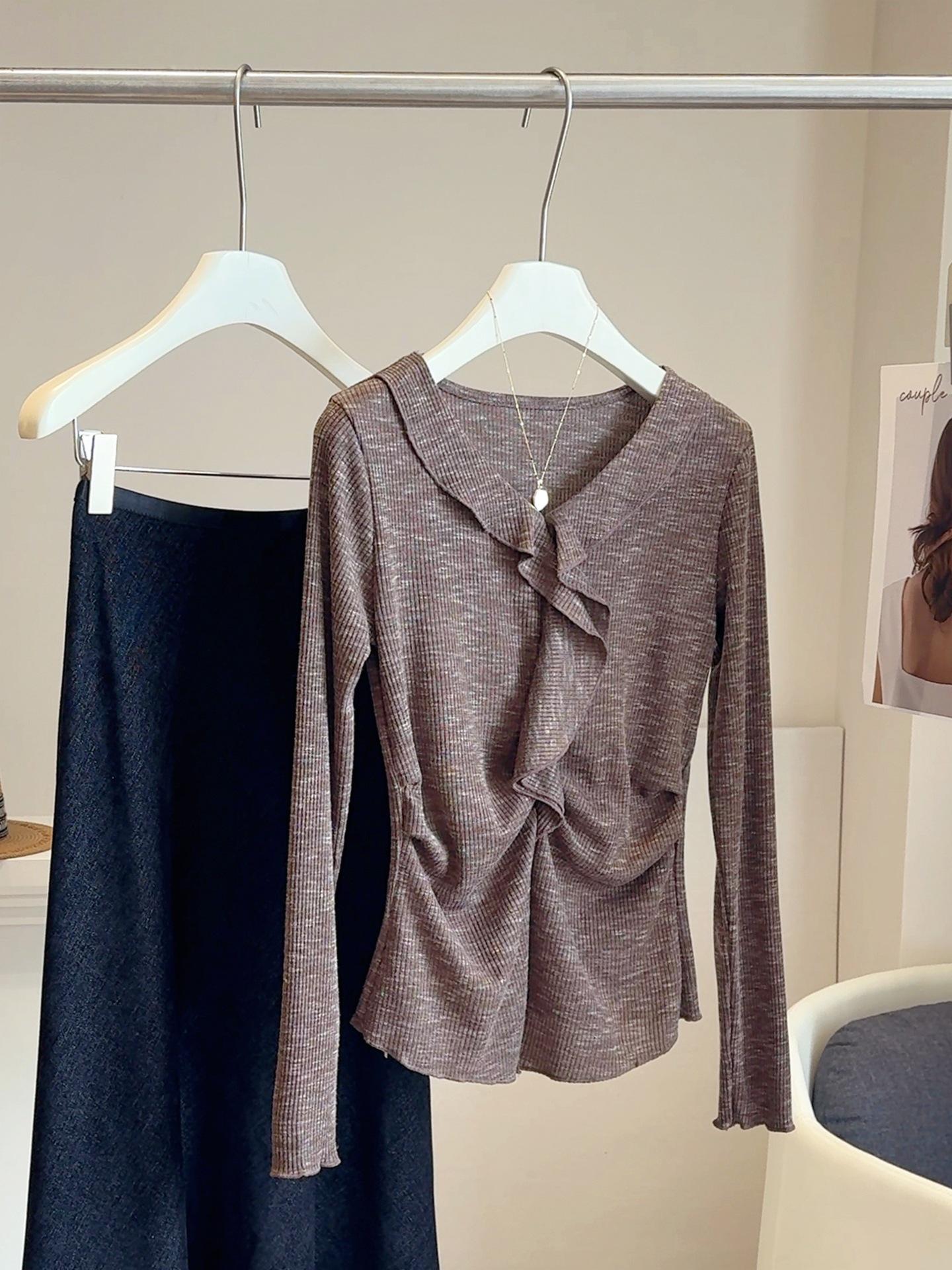 

Женский вязаный свитер с V-образным вырезом - Волан на талии, Длинный рукав, Стиль начала осени One Size кофейный