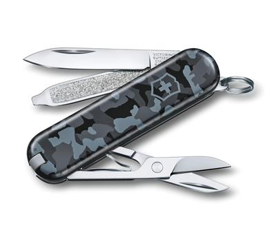 VICTORINOX Classic SD Navy Camouflage Small Swiss Army Knife Knife Outdoor Camping Scissors Flathead Screwdriver and Nail File Swiss Made with 7