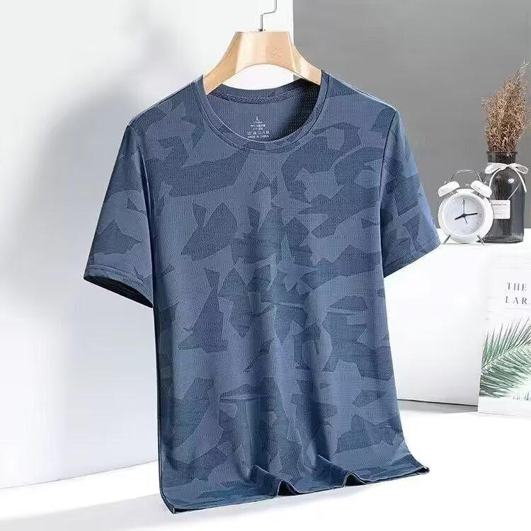 Men's Trendy Camouflage Ice Silk Short-Sleeve T-Shirt - Lightweight and Versatile for Summer