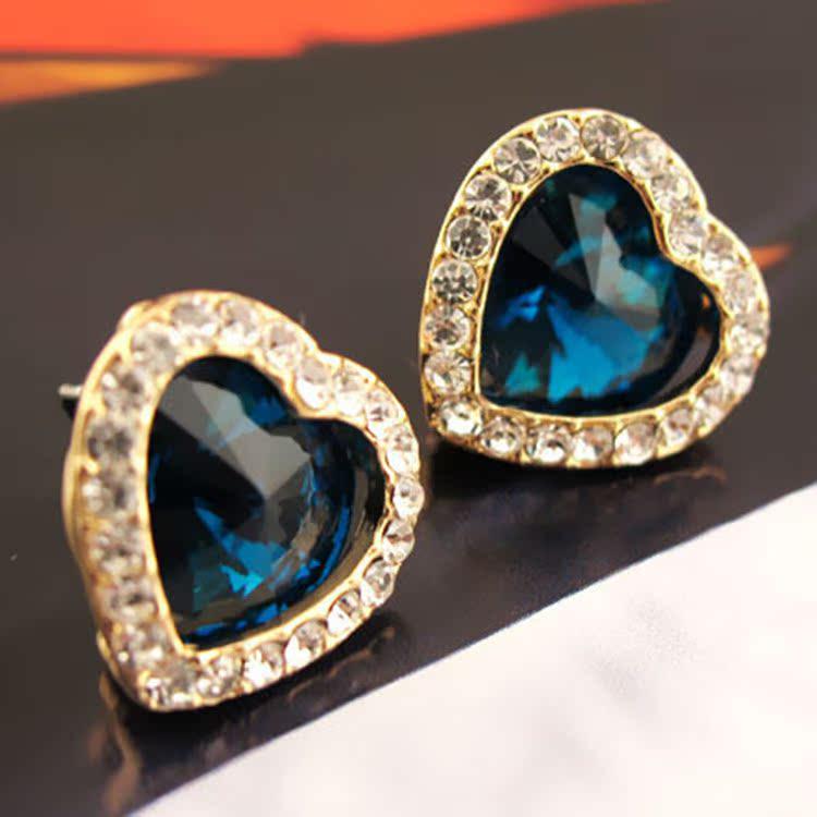 Elegant Crystal Heart Stud Earrings - European & American Fashion Style