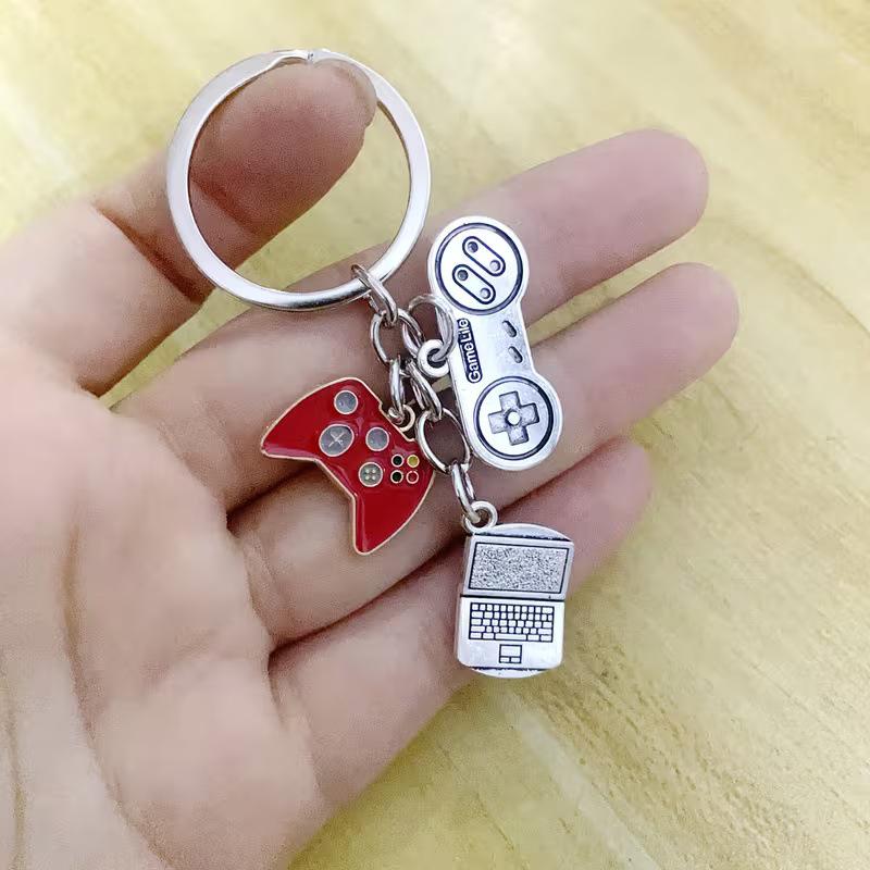 

Creative Alloy Video Game Controller Keychain with Steering Wheel Design красный