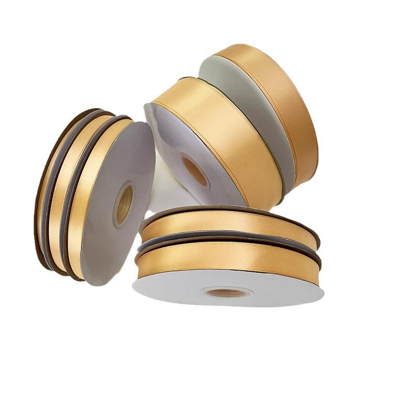 Ljusguld Satinsnöre Set: 2,5 cm Låda, 2 cm, 1 cm & 6 mm Rullar med Fjärilsdekorationer