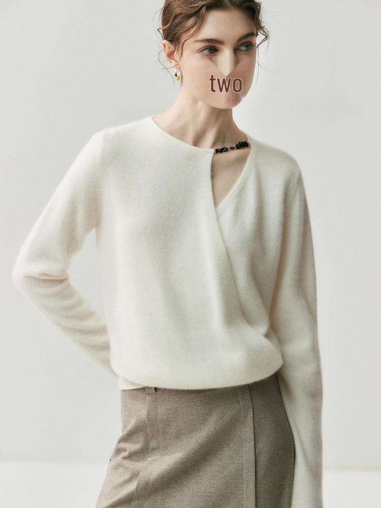 Women's French Design Cashmere Crossover Collar Sweater - Skin-Friendly, Loose Knitwear for Autumn and Winter.