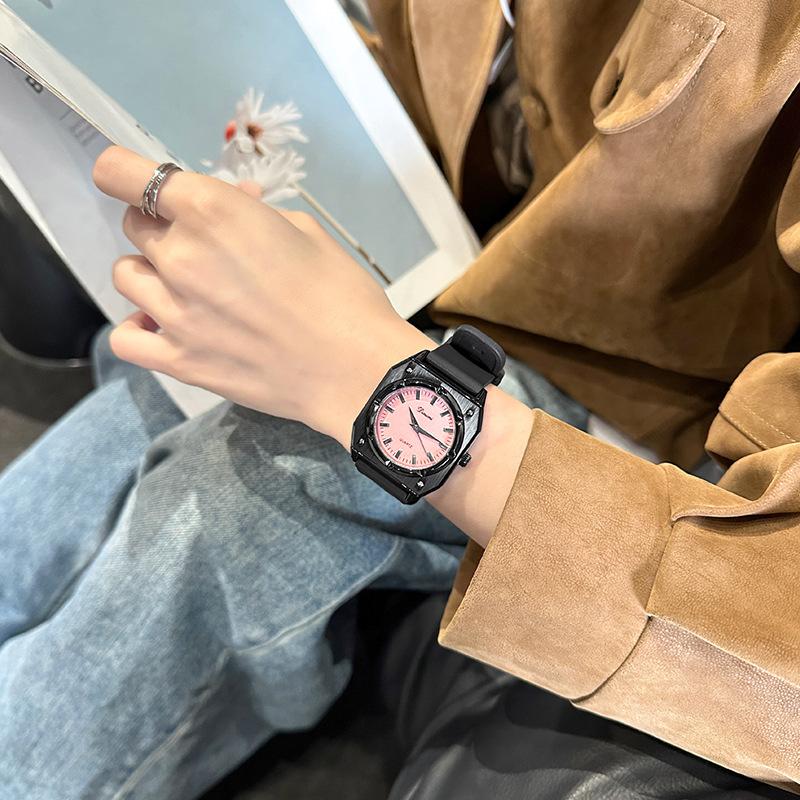 Square Large Dial, Silicone Tape Watch, Simple Sense, Versatile Fashion Trend, Student Watch, Advanced Sense