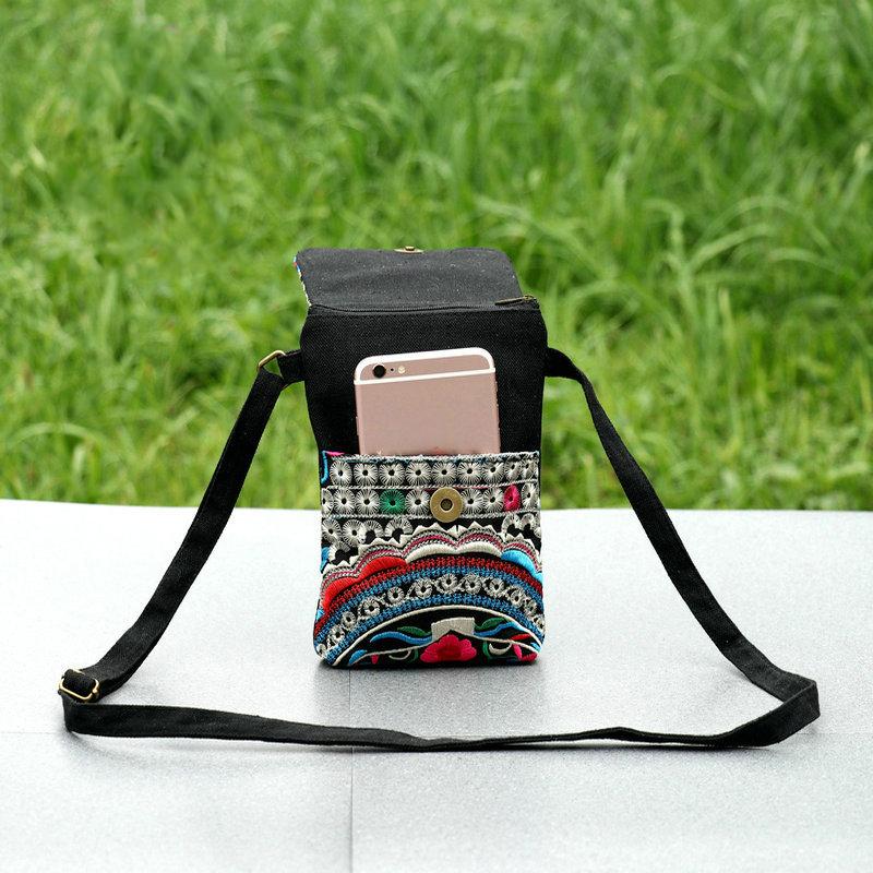 2025 New Ethnic Embroidered Canvas Crossbody Bag Embroidered Two-Layer Mobile Phone Bag Coin Purse