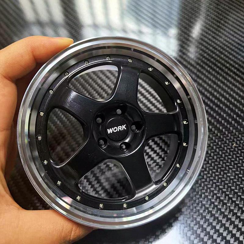 Metal Mini Road Wheel Rim, RAYs Aluminum Alloy Forged Refitting Wheel Model Modified Ornaments Desktop Display