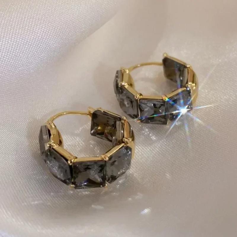 1Pc 2024 New Jewelry Vintage  Exquisite Zircon Round Earrings Wedding Party Black Square Crystal Hoop Earrings for Women Shiny