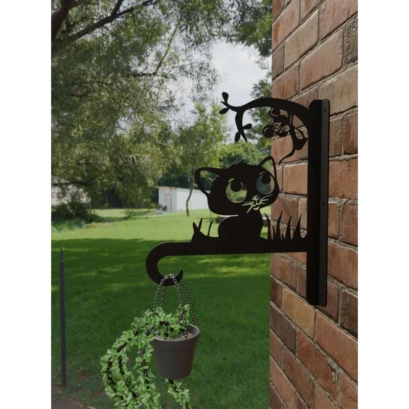 Wrought Iron Wall Bracket Pigeon Planter Flower Pot Holder