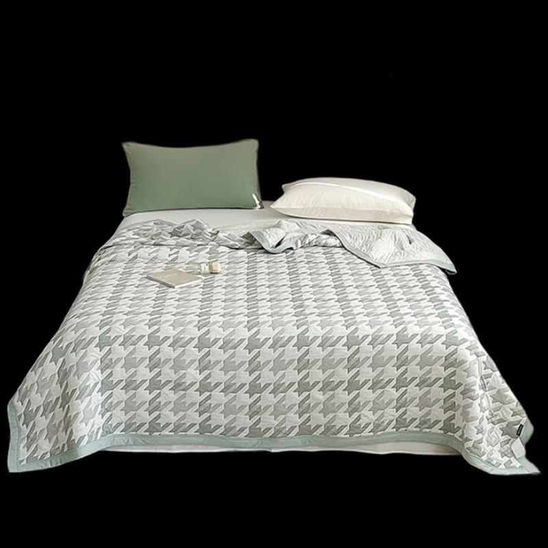 

Cotton Knitted Jacquard Summer Quilt