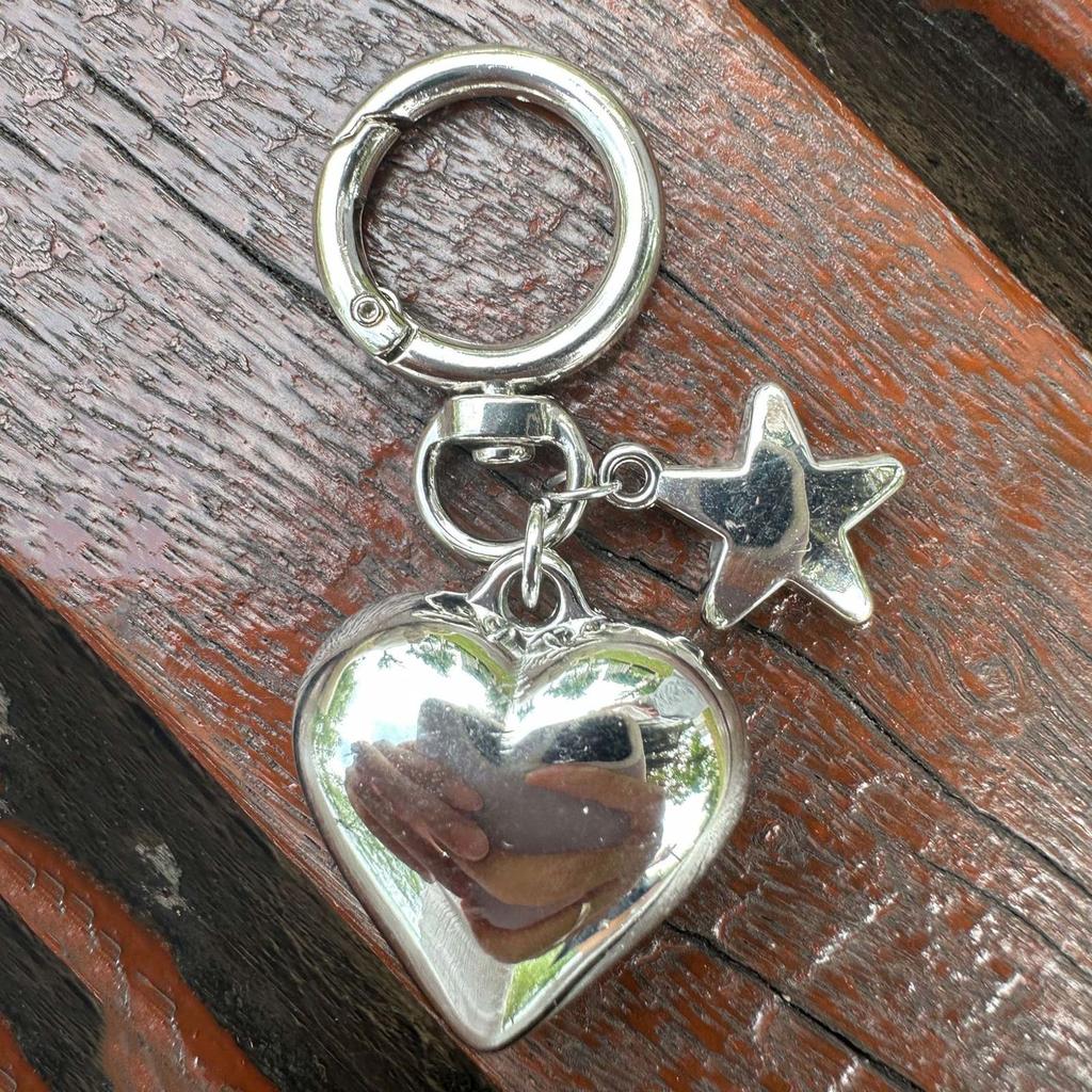 Elegant Love Heart Pendant Star Keychain Charm for Women Ladies Bags and Backpack Accessory Gift for Any Occasions