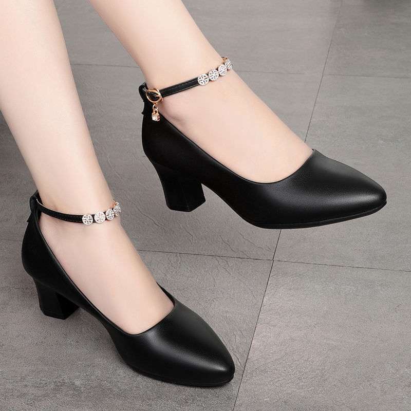 Mom shoes medium heel low heel real soft leather comfortable women's single shoes 2025 new middle-aged women's one-button thick heel leather shoes