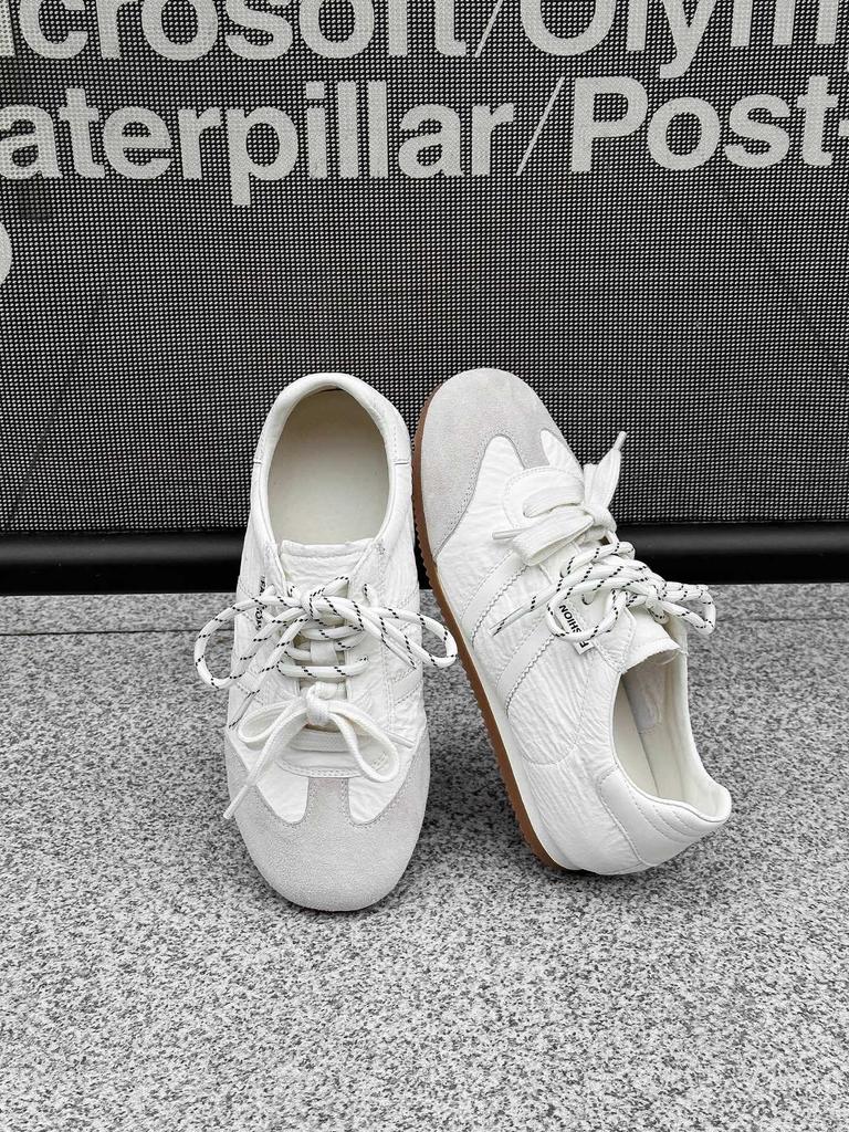 Leather retro German training shoes women's color matching Forrest Gump shoes 2025 new leather breathable soft sole sports casual white shoes