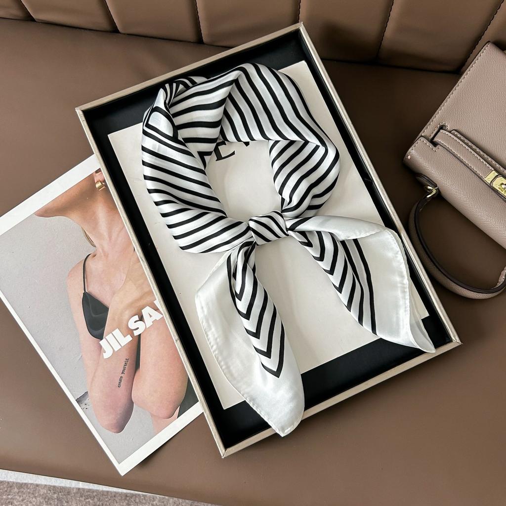 Hedvábný šátek pro ženy, módní všestranný, vysoký smysl, 70 čtverečních stop, ochrana krku, šátek, retro šátek, taška