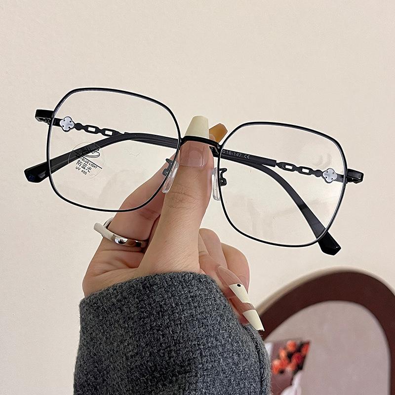 Vintage Retro Square Glasses Frame for Women Blue Light Blocking High Quality Eyewear Fashion Eyeglasses