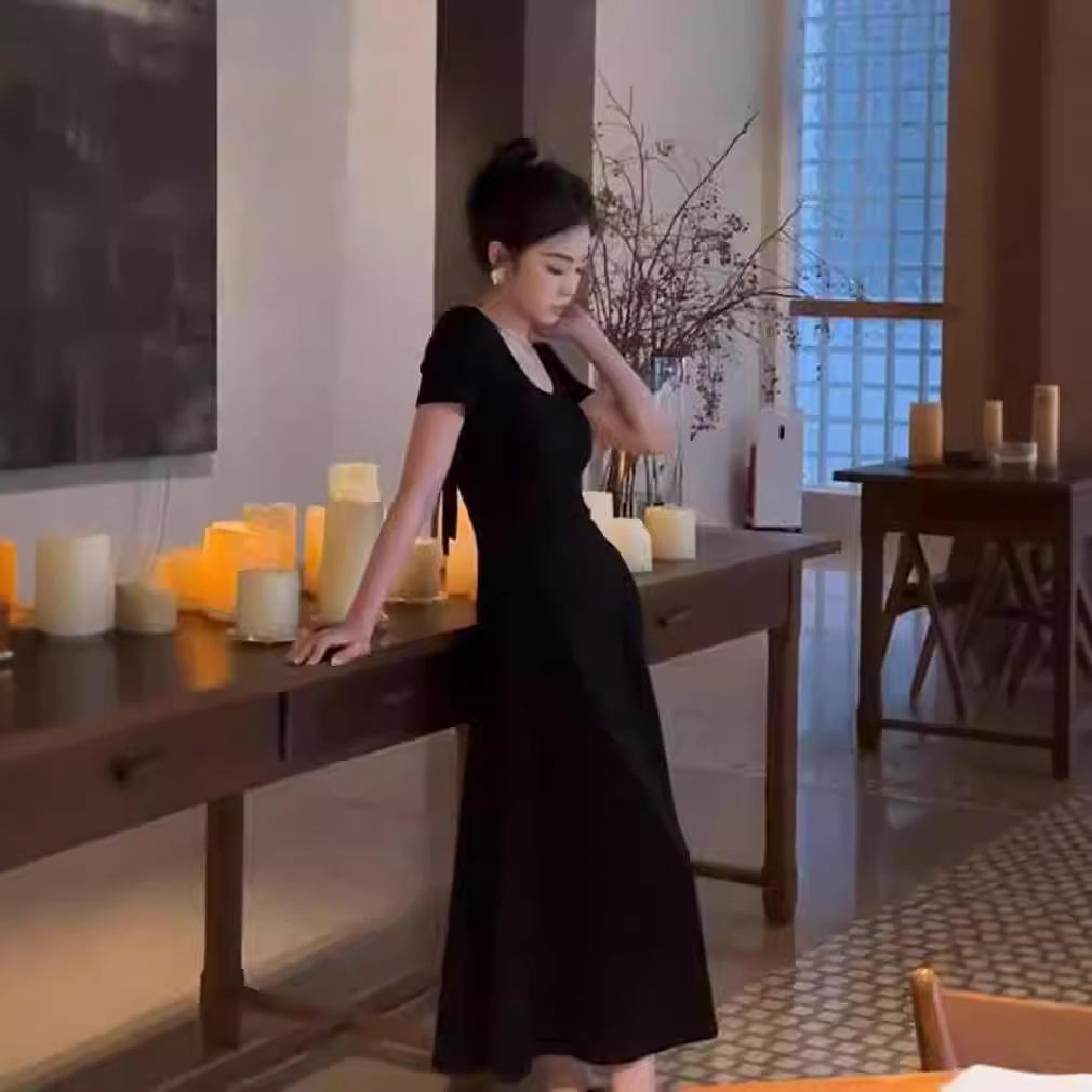 French Hepburn Style Sexy Halter Black Dress Summer New Waist Thin Round Neck Short Sleeve Long Dress