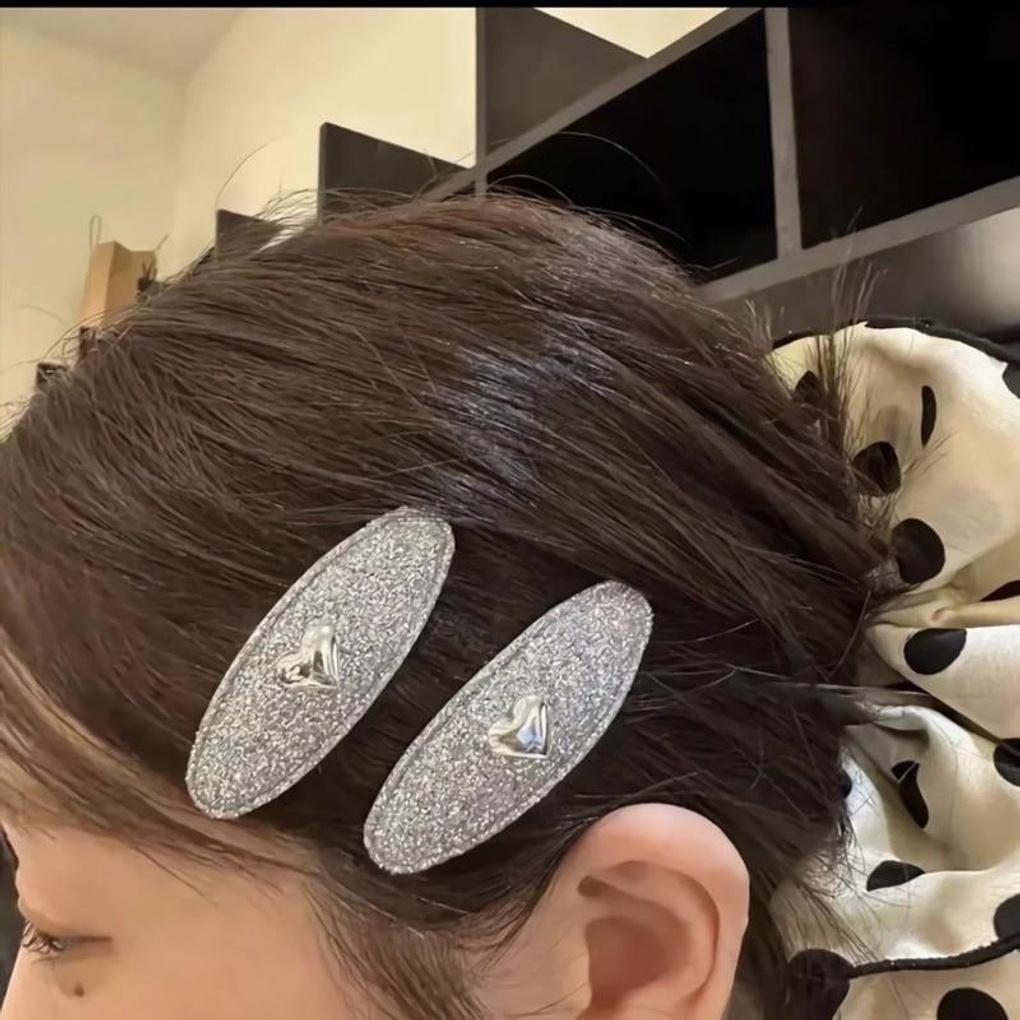 Women s Silver Black Heart 2-Color Hair Clip black