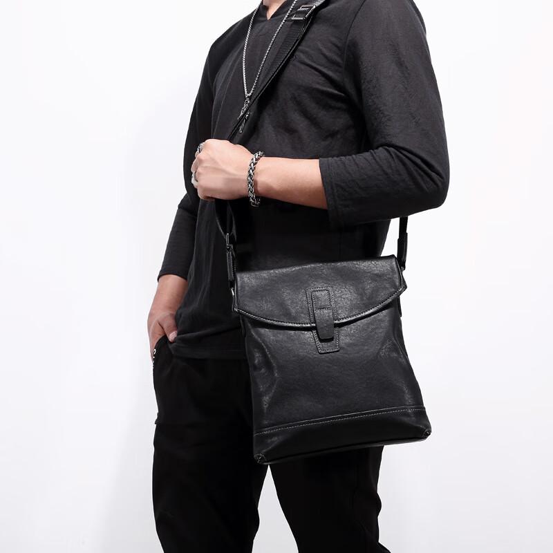 SCHWARZETIENNE Men's Genuine Leather Vertical Shoulder Bag