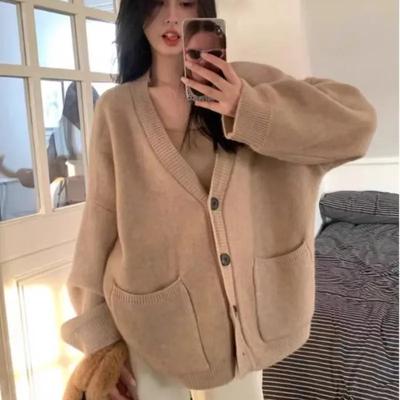 Cardigan tricoté à manches longues pour femme, style rétro, automne et hiver, ample, décontracté, élégant, col en V, boutonné, pardessus en tricot, 31051