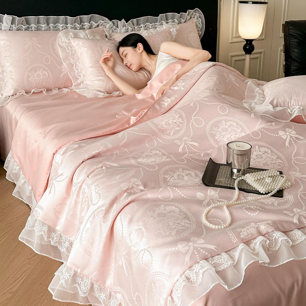 Korean Style Romantic Elegant Lace Silk Jacquard Summer Quilt Set