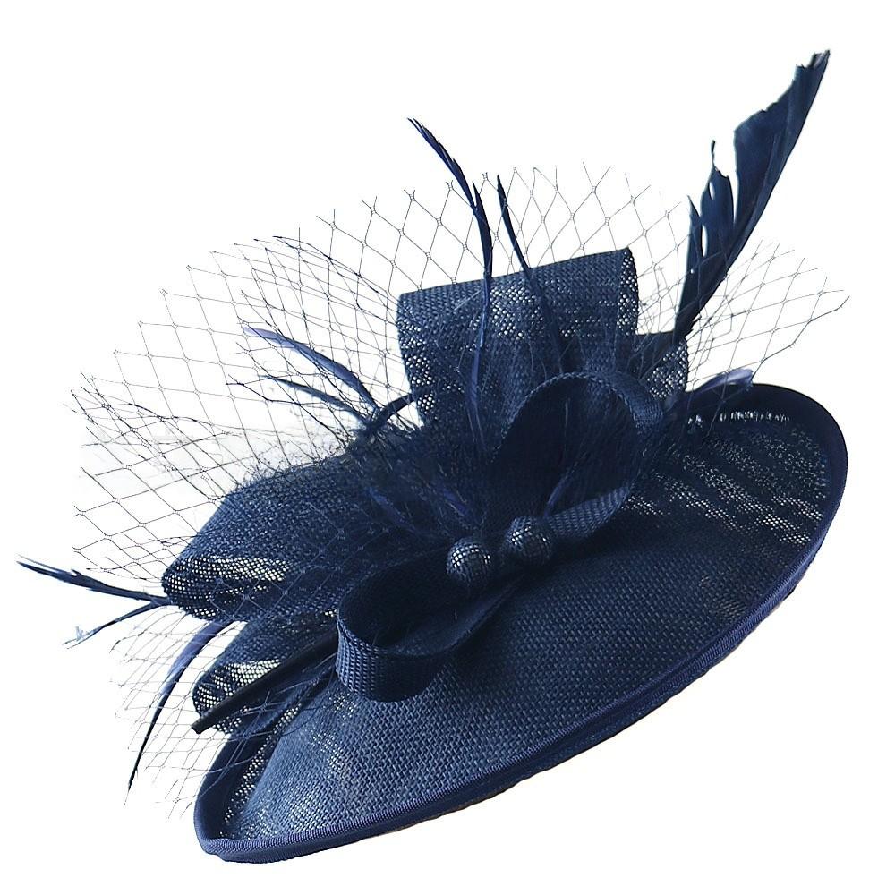 Classic Round Top With Feather Trim For Fashionable Bridal Looks