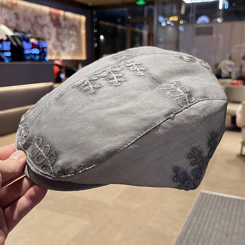 Spring and summer new jacquard beret women's fashion Guochao versatile cap Hong Kong style retro satin forward hat