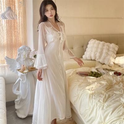Frühling und Sommer Neue süße Pyjamas Damen Spitze Ice Silk Langarm Hohl Backless Pyjamas Nachthemd