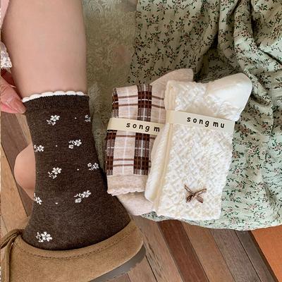 Women's Autumn Bow Boneless Mid Barrel Pile Socks