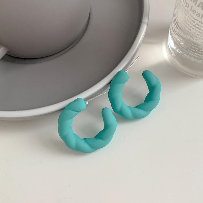 New European & American 925 Twisted C-Shaped Geometric Stud Earrings in Candy Color Acrylic for Women