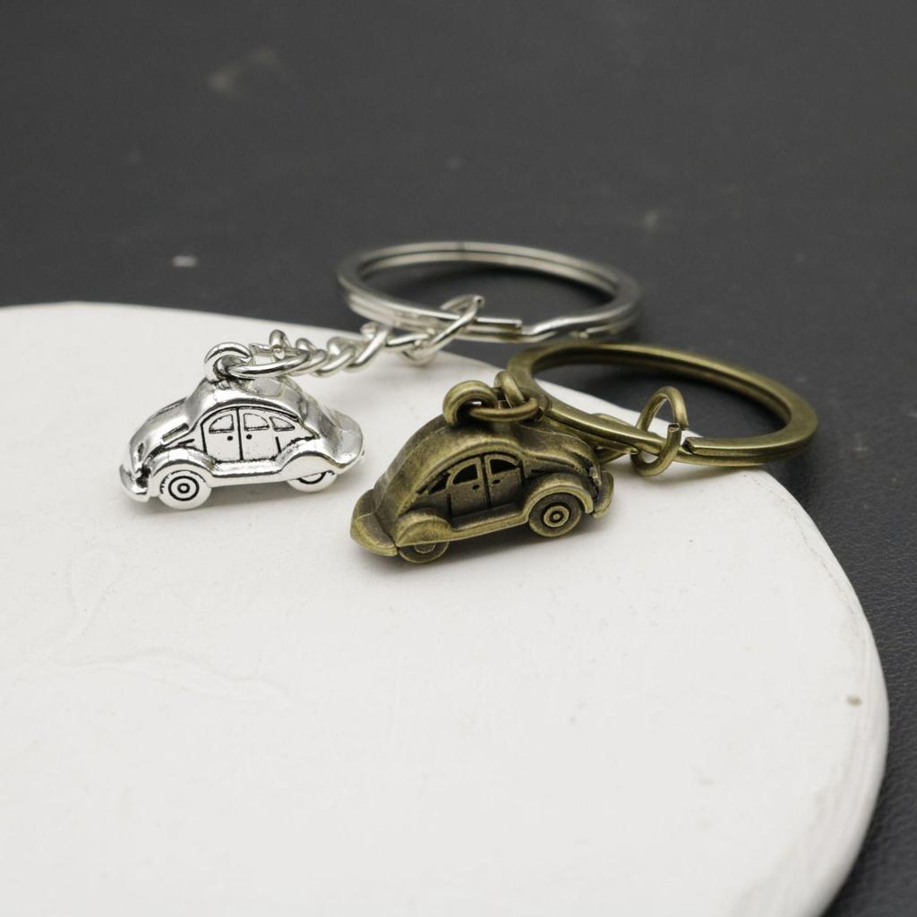 Xi Yin Vintage 3D Car Keychain Pendant