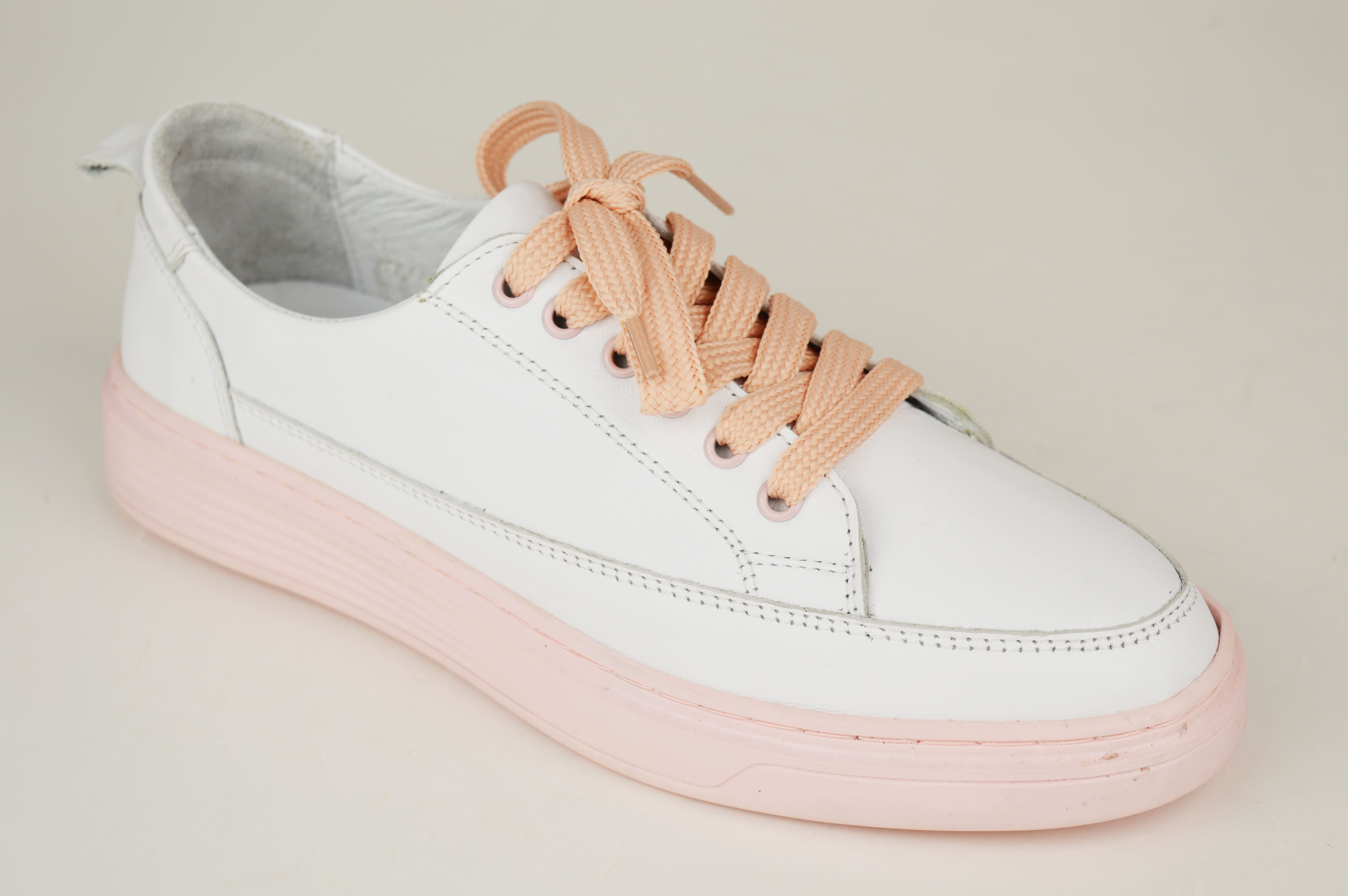 

Кеди білі на пудровій підошві Evromoda 497202 36 39 білий