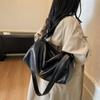 Large Capacity Shoulder Bag Women's Commuter Crossbody Bag