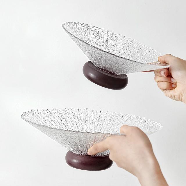 Vintage Glass Fruit Bowl with Wooden Base - Modern Home Coffee Table Snack & Dried Fruit Plate, Personalized & Exquisite Design