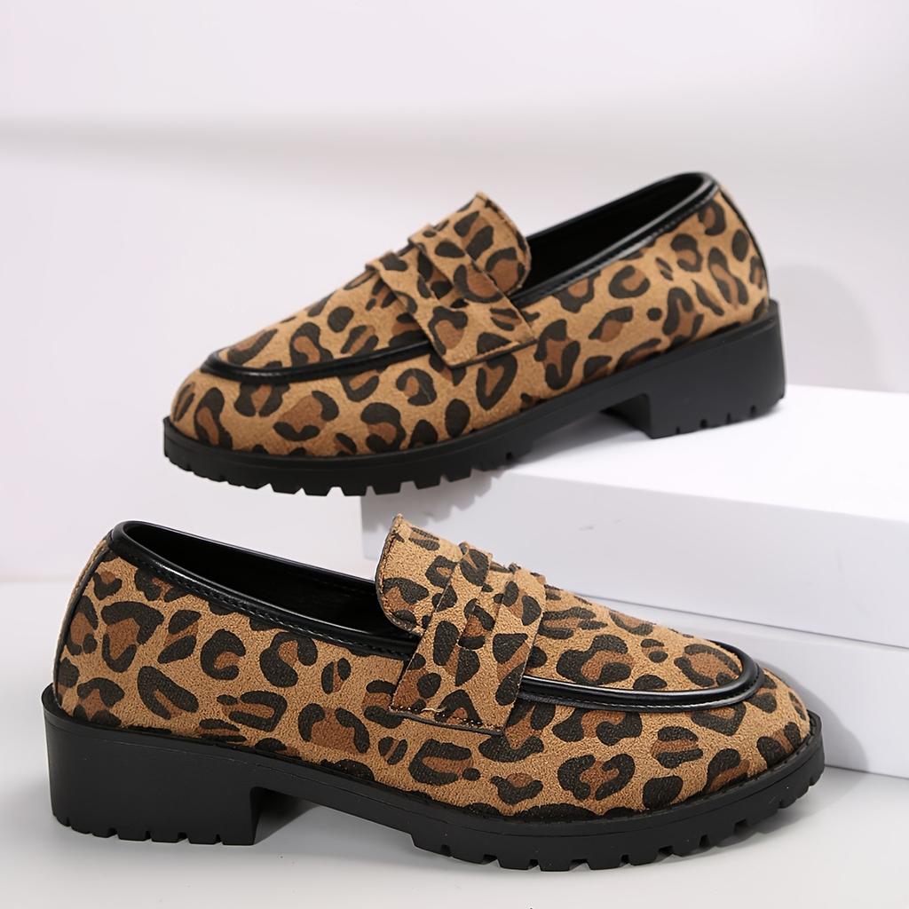 New Women's Large Size Leopard Print Loafers - Suede British style fashionable versatile flat bottom not tired feet arch support sports casual shoes