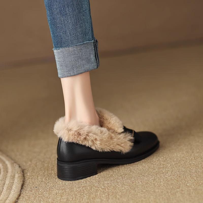 Женские зимние туфли-лоферы на платформе нескользящие туфли на низком каблуке с подкладкой из искусственного меха прогулочные туфли с круглым носком теплые туфли на толстом блочном каблуке туфли-лодочки для женщин 35 чёрный 2655₽