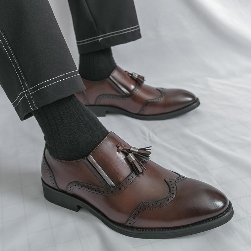 Men Loafers Leather Brogues Shoes Formal Business Wedding Dress Prom Black Shoes Large Size