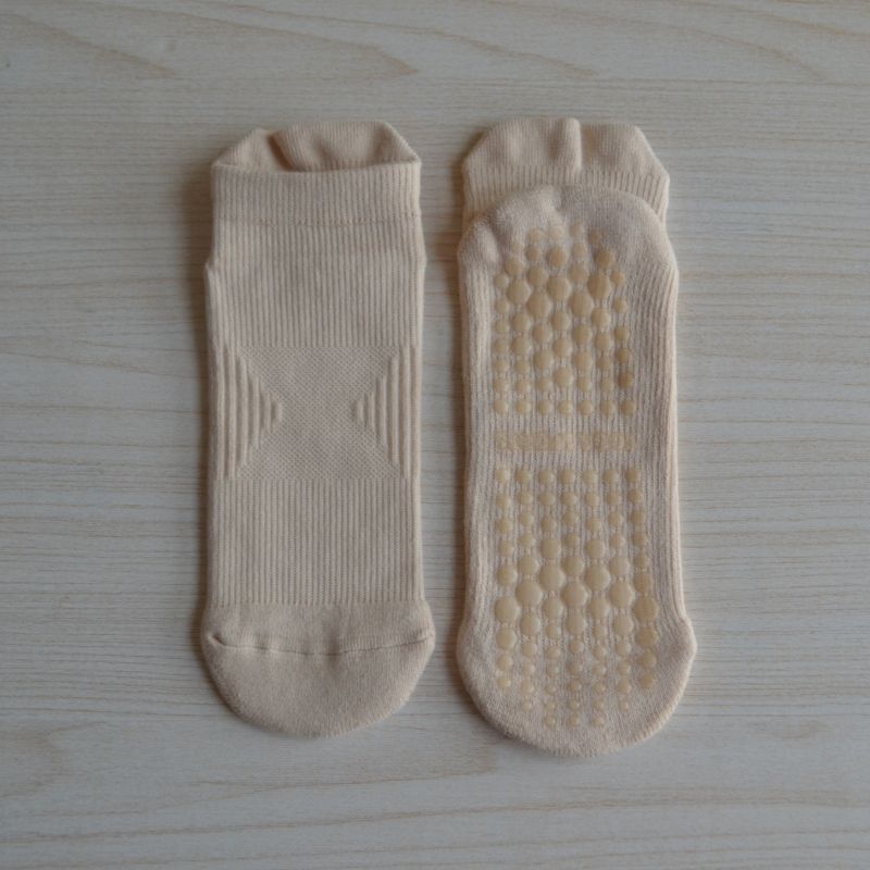 

Fall and Winter Yoga Socks Mid-High Tube Glue Dispensing Non-Slip Towel Bottom Putila Fitness Women s Sport Socks Pure Cotton Sweat Absorption Short Cylinder: Oats