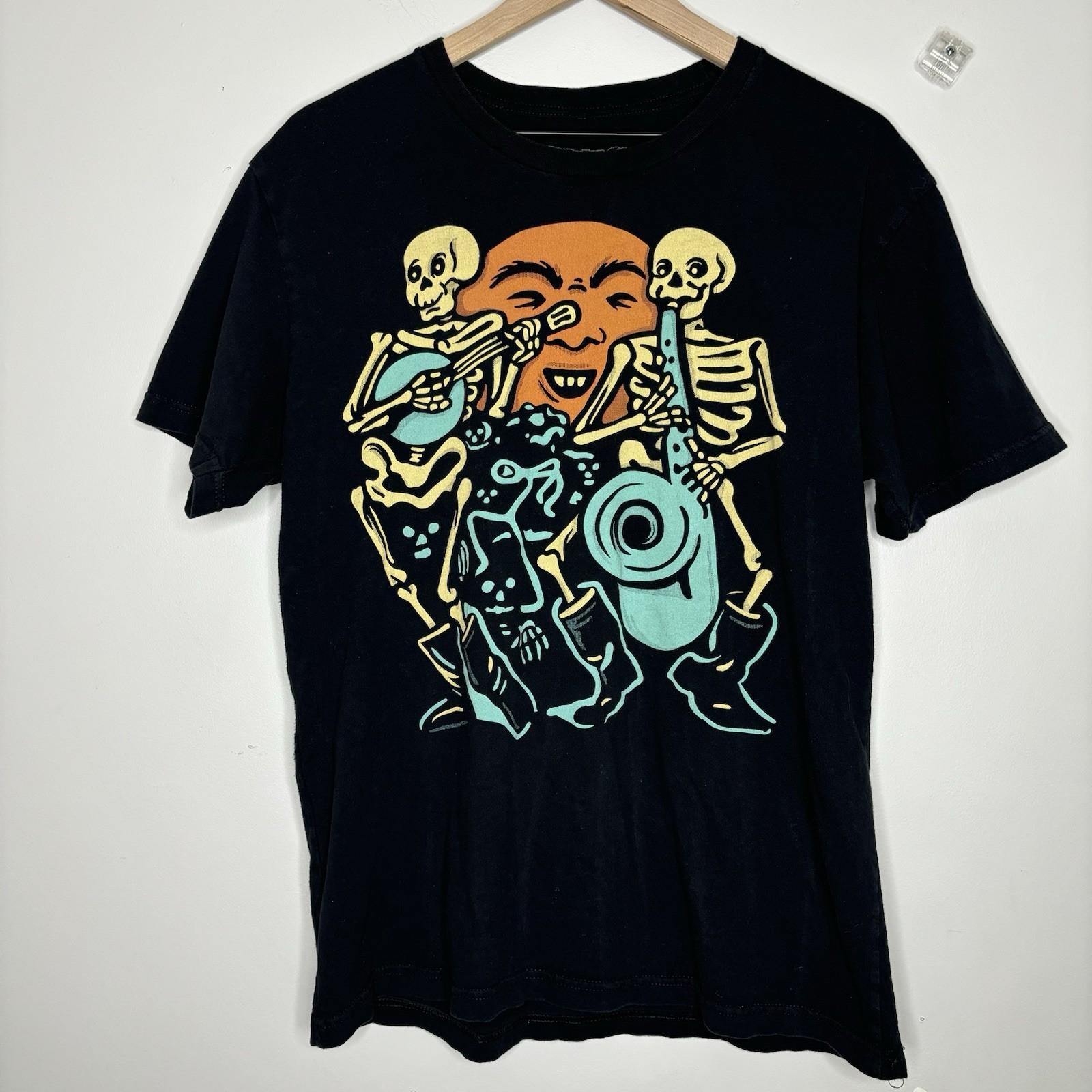 Creepy Co Shirt Graphic Tee Large Black Beistle Skeleton Band Sax Banjo Moon S разноцветный